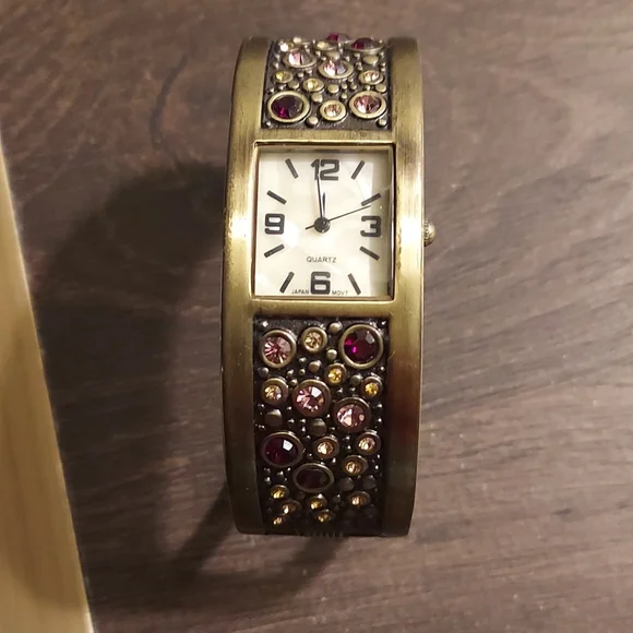 Bracelet Watch - Picture 1 of 9